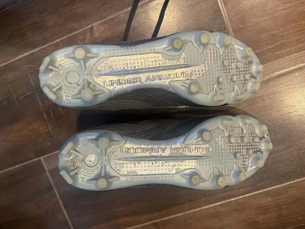 Under Armour Spotlight MC Football Cleats